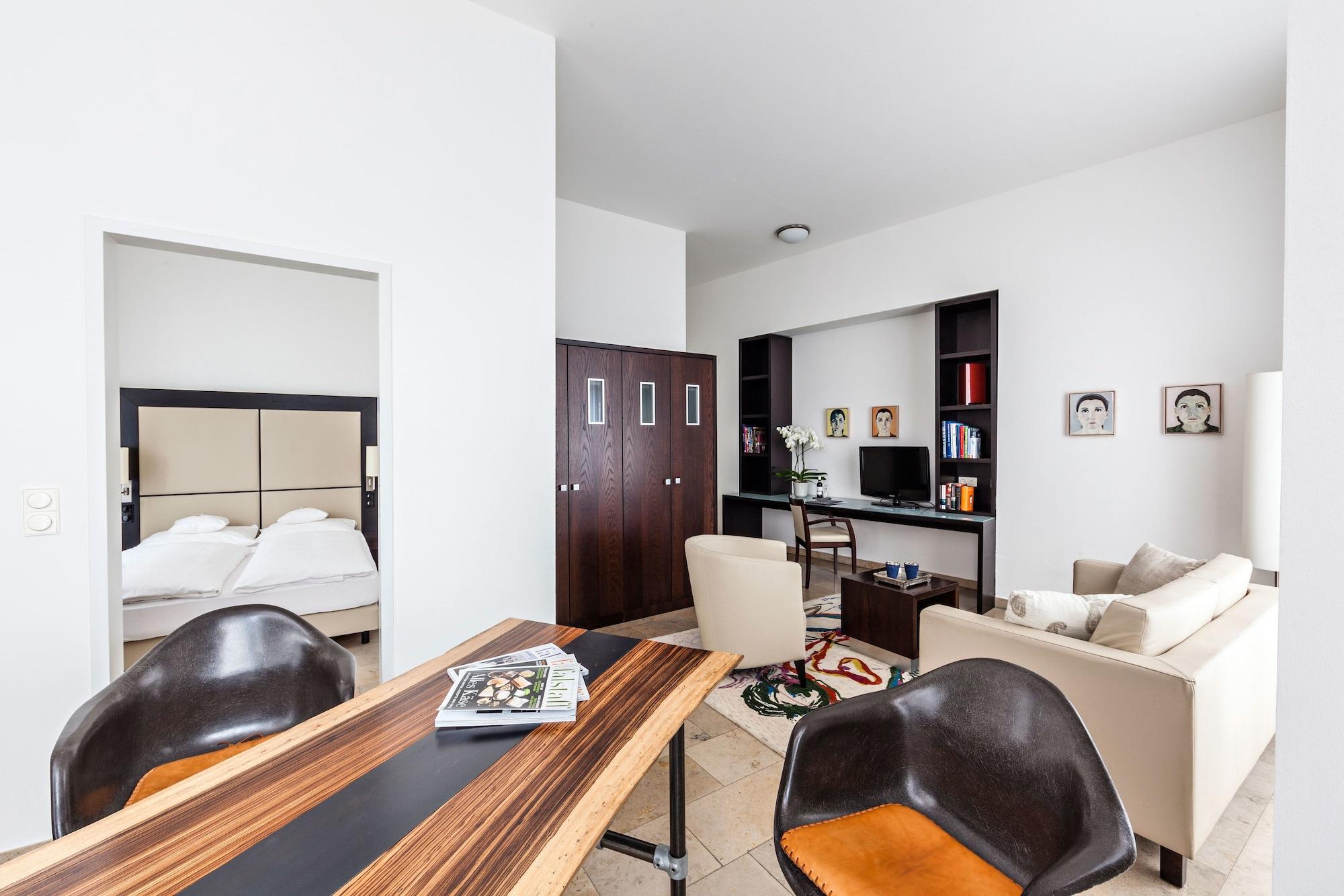 Burns Art Hotel Дюселдорф Екстериор снимка