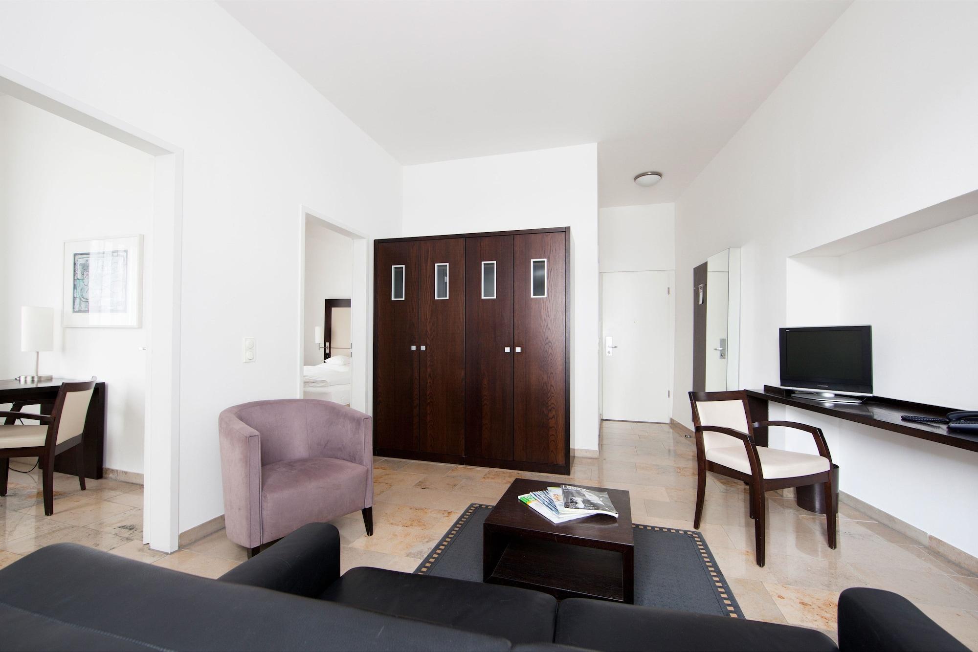 Burns Art Hotel Дюселдорф Екстериор снимка